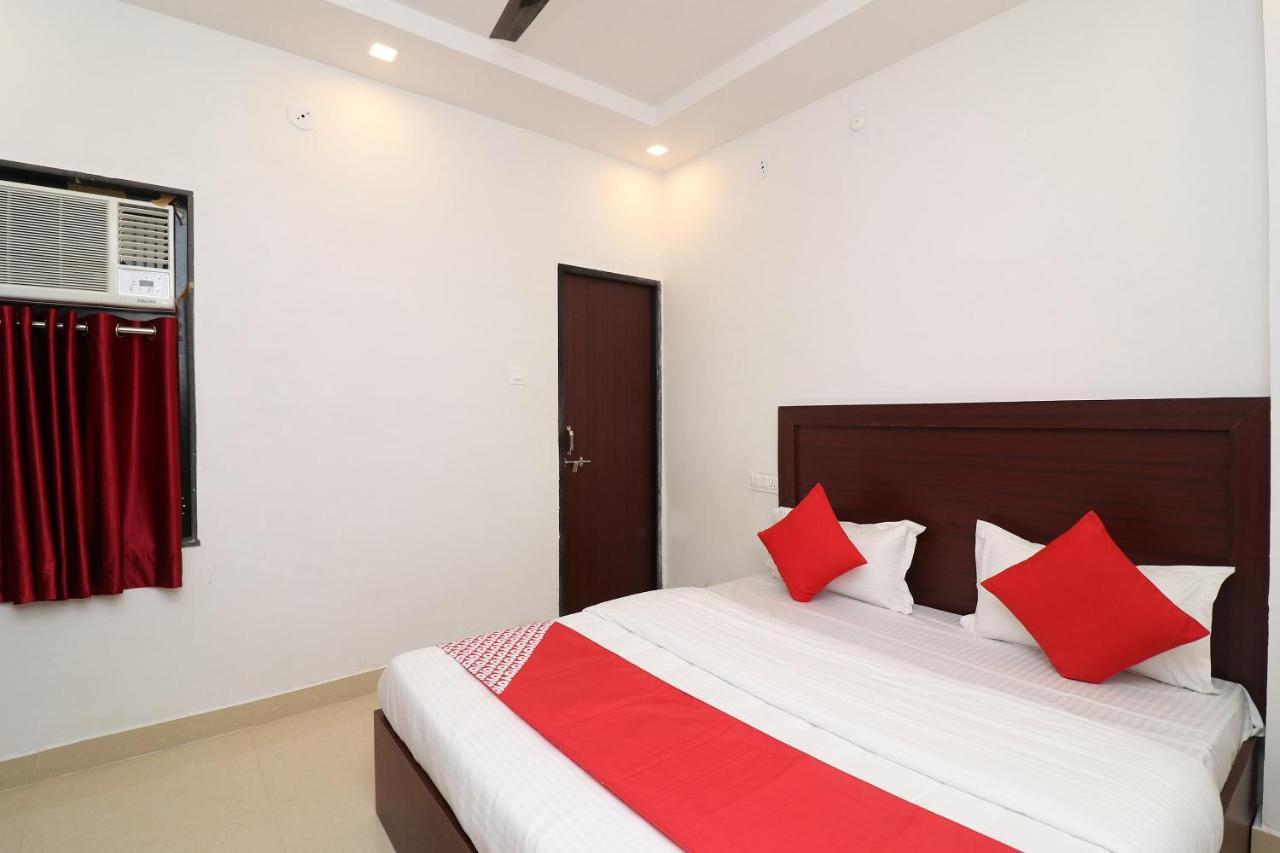 โอโย 1021 โฮเต็ล คยาตรี เรซิเดนซี Hotel Tirath ภายนอก รูปภาพ