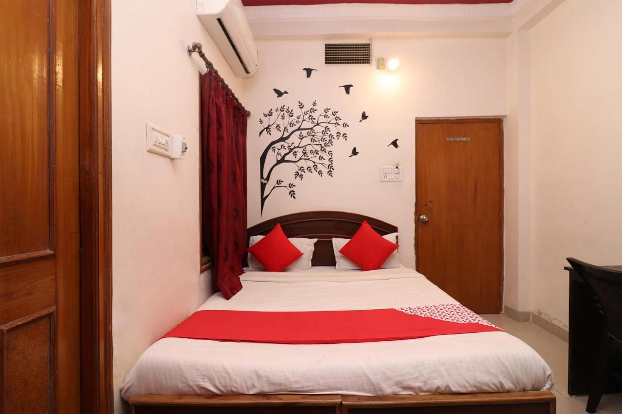 โอโย 1021 โฮเต็ล คยาตรี เรซิเดนซี Hotel Tirath ภายนอก รูปภาพ