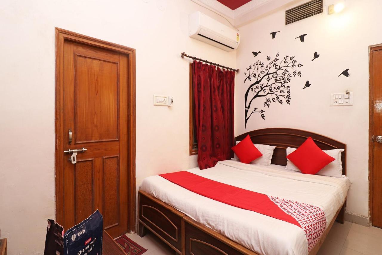 โอโย 1021 โฮเต็ล คยาตรี เรซิเดนซี Hotel Tirath ภายนอก รูปภาพ